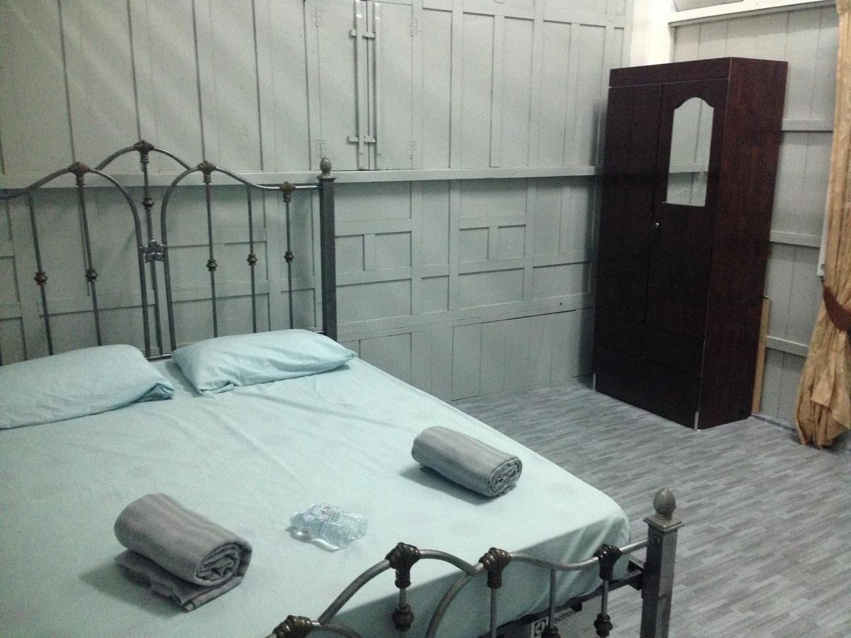 Ila Homestay Kuala Besut Jetty Экстерьер фото