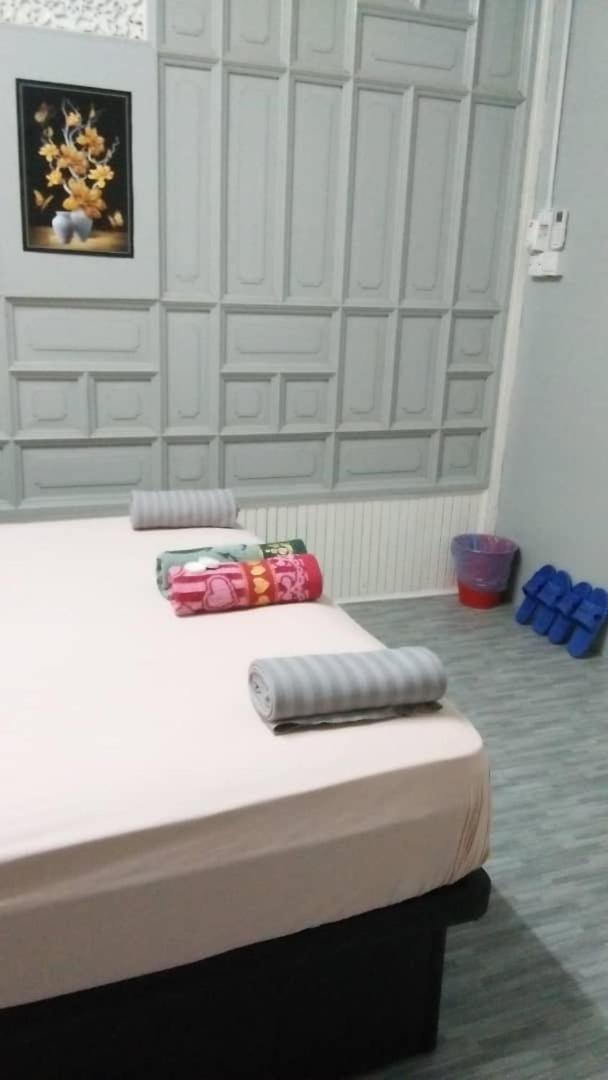Ila Homestay Kuala Besut Jetty Экстерьер фото