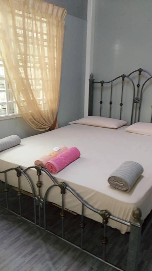 Ila Homestay Kuala Besut Jetty Экстерьер фото